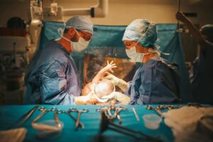 Lire la suite à propos de l’article 👶 La césarienne participative à l’honneur dans la presse « Un moment magique « 